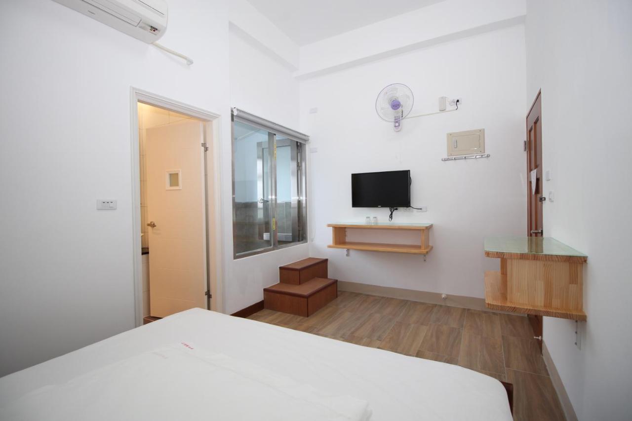 Golden Station Homestay T'ai-tung Buitenkant foto